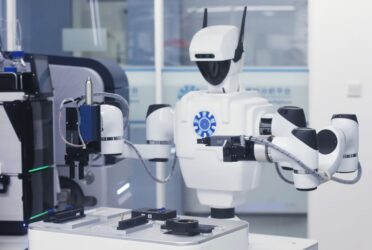 A nanoscale microfluidic droplet manipulation robot is demonstrating the process of cell capture and sample pre-processing with a fully automatic single-cell proteome analysis platform at the Hangzhou International Science and Innovation Center of Zhejiang University in Hangzhou, Zhejiang Province, China, on 07/03/2024. (Photo by Costfoto/NurPhoto via Getty Images)